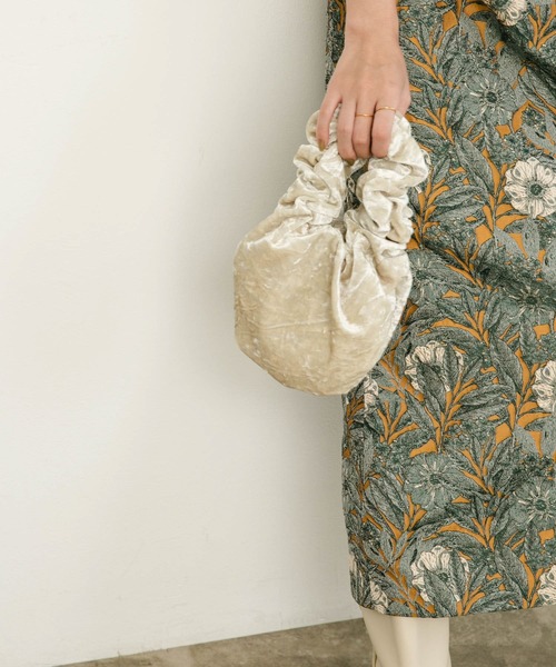 KBF（ケイビーエフ）の「ベロアギャザーミニBAG（ハンドバッグ・レディース・ブルー/ベージュ・ONE）」の3枚目の写真