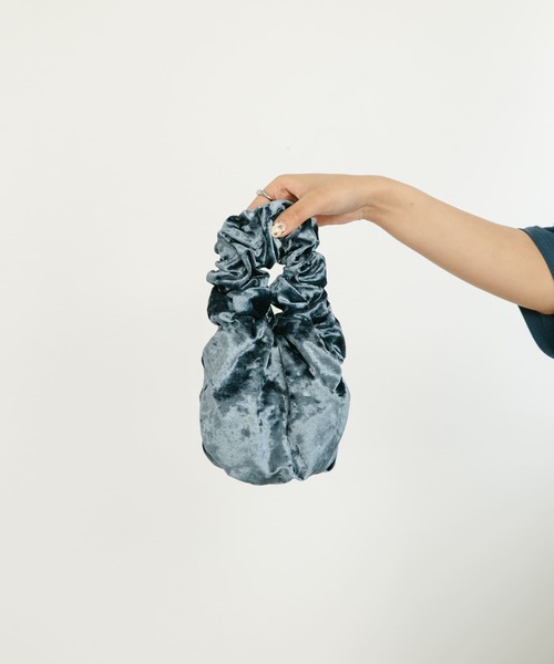 KBF（ケイビーエフ）の「ベロアギャザーミニBAG（ハンドバッグ・レディース・ブルー/ベージュ・ONE）」の11枚目の写真