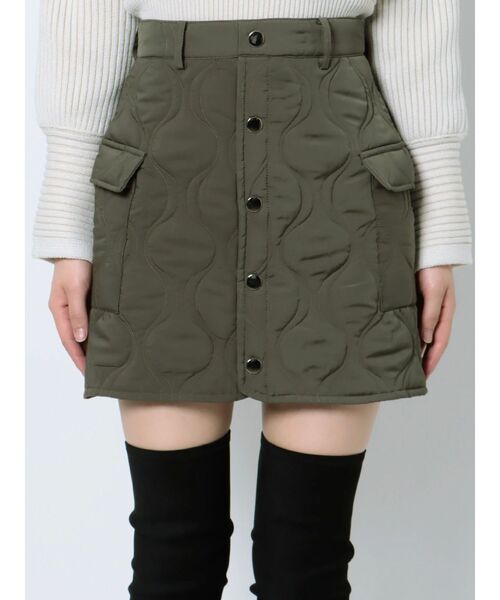 EMODA（エモダ）の「キルティングミニスカート（スカート・レディース・ブラック/ベージュ/カーキ・SMALL/MEDIUM）」の4枚目の写真