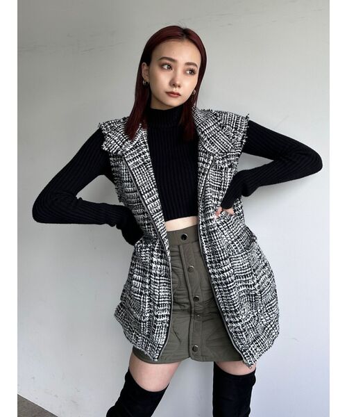 EMODA（エモダ）の「キルティングミニスカート（スカート・レディース・ブラック/ベージュ/カーキ・SMALL/MEDIUM）」の11枚目の写真