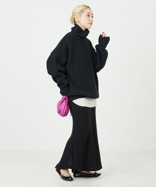 FREAK'S STORE（フリークスストア）の「限定展開　ビッグシルエット 片畦 タートルネック カラー ニット（ニット/セーター・レディース・パープル/グリーン/ピンク/オレンジ/ブルー/ブラック/グレー/ベージュ/ナチュラル・ﾌﾘ-）」の20枚目の写真