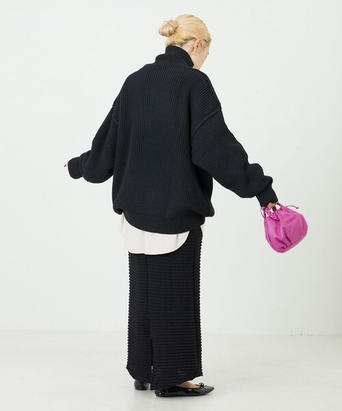 FREAK'S STORE（フリークスストア）の「限定展開　ビッグシルエット 片畦 タートルネック カラー ニット（ニット/セーター・レディース・パープル/グリーン/ピンク/オレンジ/ブルー/ブラック/グレー/ベージュ/ナチュラル・ﾌﾘ-）」の21枚目の写真