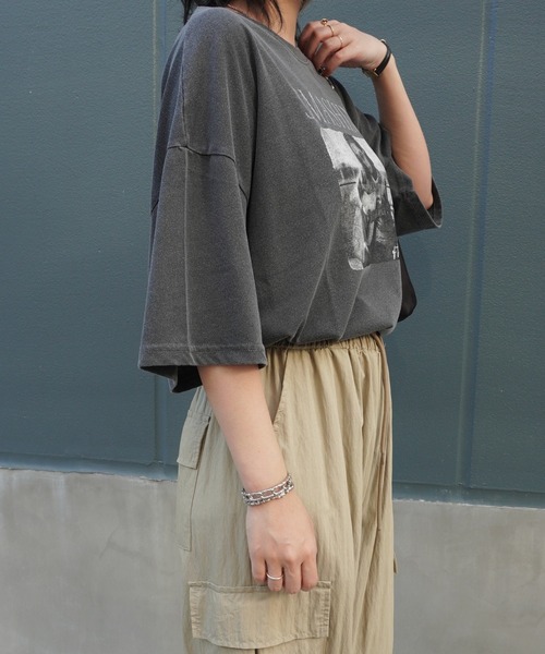ARCHIVER（アーカイバ）の「【Bz】ギターフォトプリントユニセックスBIGTシャツ/プリントTシャツ(RZ)（Tシャツ/カットソー・メンズ・ブラック系その他/オフホワイト/ブラック・FREE）」の12枚目の写真