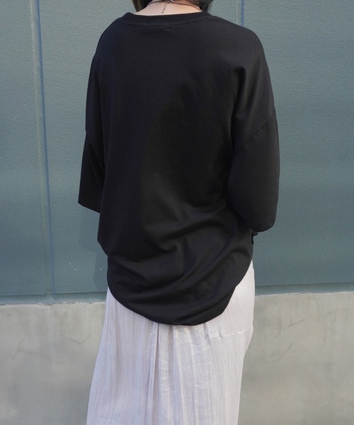 ARCHIVER（アーカイバ）の「【Bz】ギターフォトプリントユニセックスBIGTシャツ/プリントTシャツ(RZ)（Tシャツ/カットソー・メンズ・ブラック系その他/オフホワイト/ブラック・FREE）」の4枚目の写真