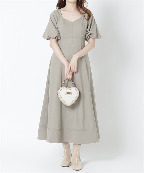 WILLSELECTION（ウィルセレクション）の「配色ステッチボリューム袖ワンピース（ワンピース・レディース・カーキ/ブラック/オレンジ・MEDIUM）」の17枚目の写真