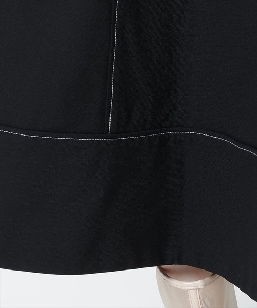 WILLSELECTION（ウィルセレクション）の「配色ステッチボリューム袖ワンピース（ワンピース・レディース・カーキ/ブラック/オレンジ・MEDIUM）」の7枚目の写真