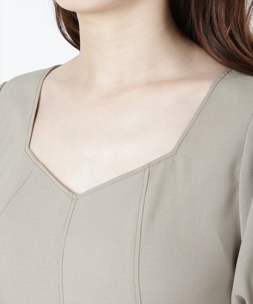 WILLSELECTION（ウィルセレクション）の「配色ステッチボリューム袖ワンピース（ワンピース・レディース・カーキ/ブラック/オレンジ・MEDIUM）」の14枚目の写真