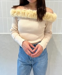 ファートリムオフショルニットトップス