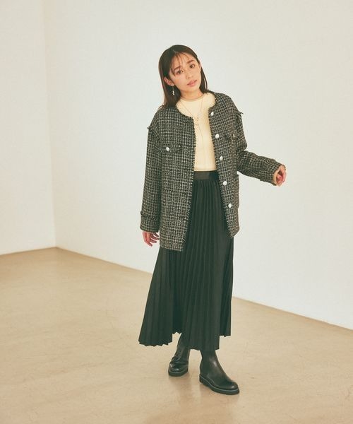 mysty woman（ミスティウーマン）の「フェイクレザープリーツスカート 977293（スカート・レディース・ブラック/ホワイト系その他・FREE）」の3枚目の写真