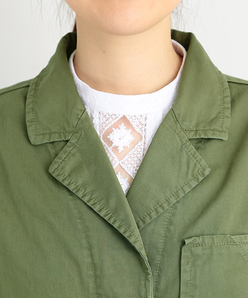 B:MING by BEAMS（ビーミングバイビームス）の「ビーミング by ビームス / ツイルショップコート（ミリタリージャケット・レディース・スミクロ/カーキ・MEDIUM/SMALL）」の12枚目の写真