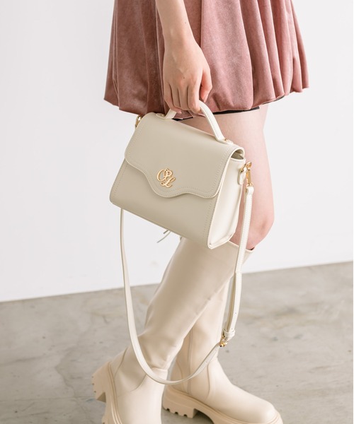 OLIVE des OLIVE(オリーブデオリーブ)の「エンブレム付きフラップショルダー 1032120140(ショルダーバッグ・レディース・ピンク/ブラック/アイボリー・FREE)」の5枚目の写真