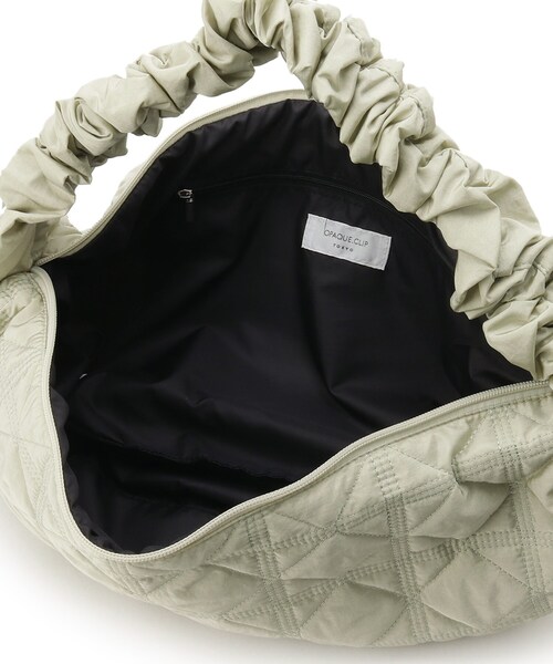 OPAQUE.CLIP（オペークドットクリップ）の「◆【軽量/長さ調整可能2WAY】フリルハンドルキルティングショルダーバッグ（ショルダーバッグ・レディース・ブラック/グリーン系/ライトグレー・00）」の11枚目の写真