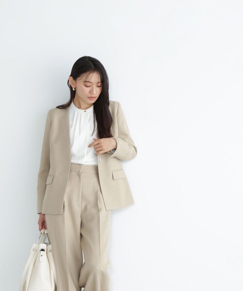 ナチュラルビューティーベーシック ノーカラージャケット ライトベージュ スーツ ナチュラルビューティーベーシック ノーカラージャケット ライト