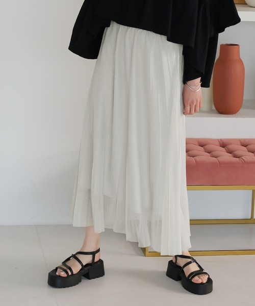 LAFFMO（ラフモ）の「ラメプリーツスカート（スカート・レディース・ブラック/オフホワイト/ナチュラル/シルバー・F）」の6枚目の写真