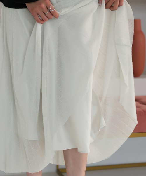 LAFFMO（ラフモ）の「ラメプリーツスカート（スカート・レディース・ブラック/オフホワイト/ナチュラル/シルバー・F）」の9枚目の写真