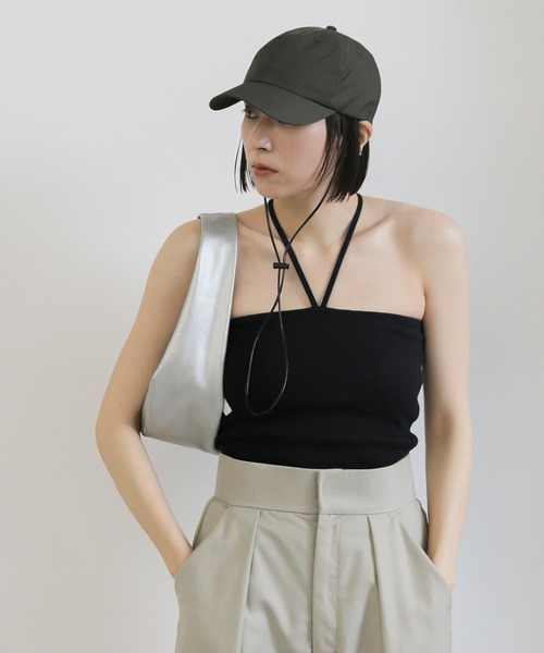 select MOCA(セレクトモカ)の「ホルターネック風カップ付キャミソール(キャミソール・レディース・グレイッシュベージュ/ブラック/アイボリー・FREE)」の4枚目の写真