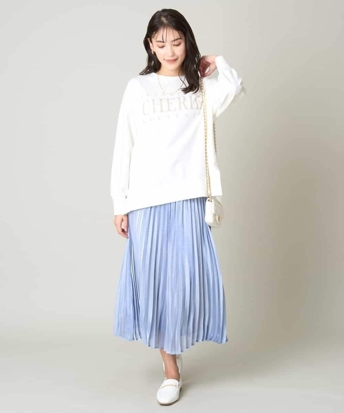a.v.v(アーヴェヴェ)の「グロッシーサテンプリーツスカート(スカート・レディース・ダークインディゴブルー/チャコールグレー/ベージュ・40/38/36/42/34)」の12枚目の写真