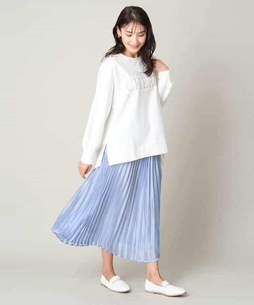 a.v.v(アーヴェヴェ)の「グロッシーサテンプリーツスカート(スカート・レディース・ダークインディゴブルー/チャコールグレー/ベージュ・40/38/36/42/34)」の13枚目の写真