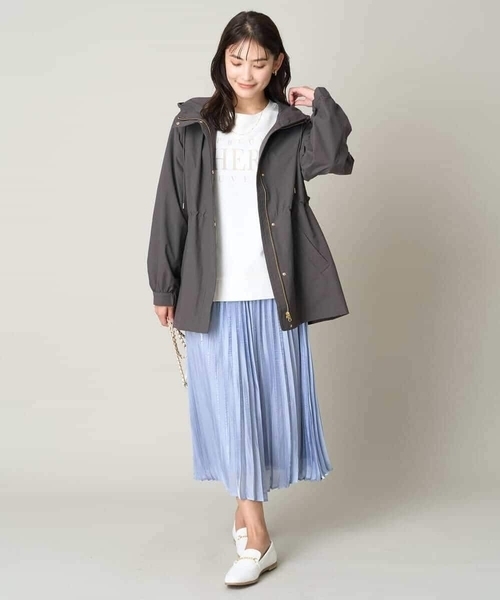 a.v.v(アーヴェヴェ)の「グロッシーサテンプリーツスカート(スカート・レディース・ダークインディゴブルー/チャコールグレー/ベージュ・40/38/36/42/34)」の18枚目の写真