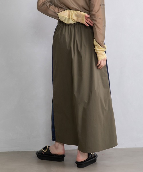 MARECHAL TERRE(マルシャルテル)の「ラインスカート(スカート・レディース・ブラック/ホワイト系/ブラック系/カーキ・MEDIUM)」の7枚目の写真