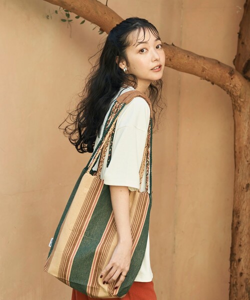 DULTON（ダルトン）の「DULTON/ダルトン Hanmmock tote L / ハンモックトート L（トートバッグ・レディース・オレンジ/レッド/サックスブルー/オリーブ・ONE SIZE）」の5枚目の写真