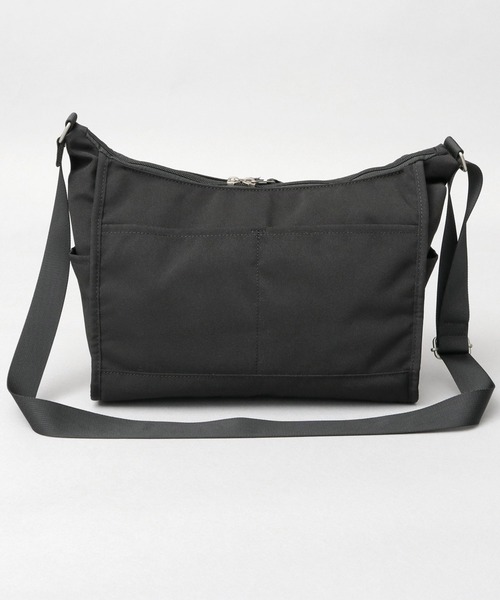 anello（アネロ）の「CABIN キャビン 撥水加工 10ポケット 大きめ ショルダーバッグ A5対応（ショルダーバッグ・レディース・グレイッシュベージュ/ブラック/スミクロ・FREE）」の13枚目の写真