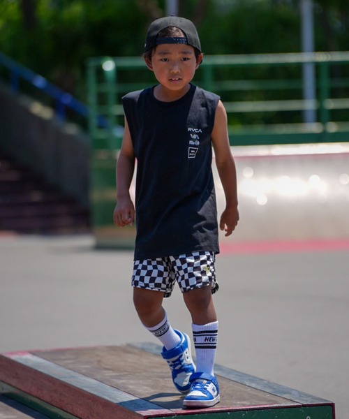 RVCA(ルーカ)の「RVCA/ルーカ ALL LOGO TANK タンクトップ BE04E-P35(タンクトップ・キッズ・ブラック/ホワイト・150cm/160cm/130cm/140cm)」の11枚目の写真