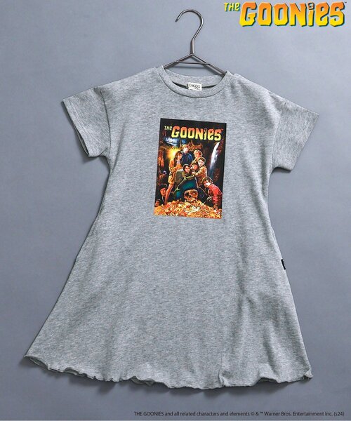 F.O.KIDS（エフオーキッズ）の「【親子・兄妹お揃い可能】Warner Bros. ムービーコレクション コラボワンピース（ワンピース・キッズ・その他11/オフホワイト/ブラック/グレー・140/150/100/110/120/80/130/95/90）」の3枚目の写真