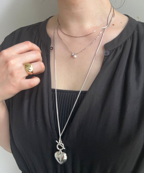 SHENERY（シーナリー）の「ハートネックレス（ネックレス・レディース・シルバー・FREE）」の5枚目の写真