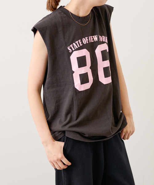 U by SPICK&SPAN(ユーバイスピックアンドスパン)の「【SCREEN STARS/スクリーンスターズ】別注ロゴN/S TEE(Tシャツ/カットソー・レディース・ピンク/ブラック系その他/レッド/ライトグレー・FREE)」の6枚目の写真