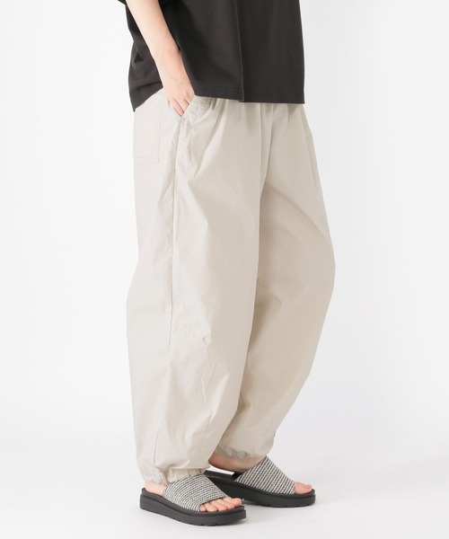 studio CLIP（スタディオクリップ）の「パラシュートパンツ[プチサイズあり]（その他パンツ・レディース・スモーク/カーキ/ライトグレー・FREE/PF）」の2枚目の写真