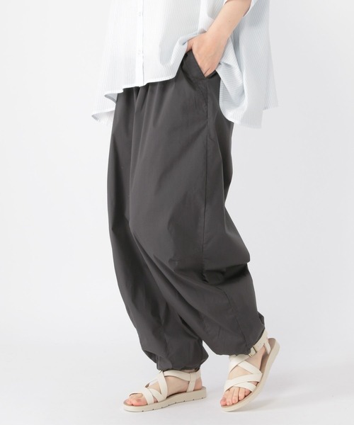 studio CLIP（スタディオクリップ）の「パラシュートパンツ[プチサイズあり]（その他パンツ・レディース・スモーク/カーキ/ライトグレー・FREE/PF）」の7枚目の写真
