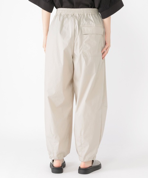 studio CLIP（スタディオクリップ）の「パラシュートパンツ[プチサイズあり]（その他パンツ・レディース・スモーク/カーキ/ライトグレー・FREE/PF）」の13枚目の写真