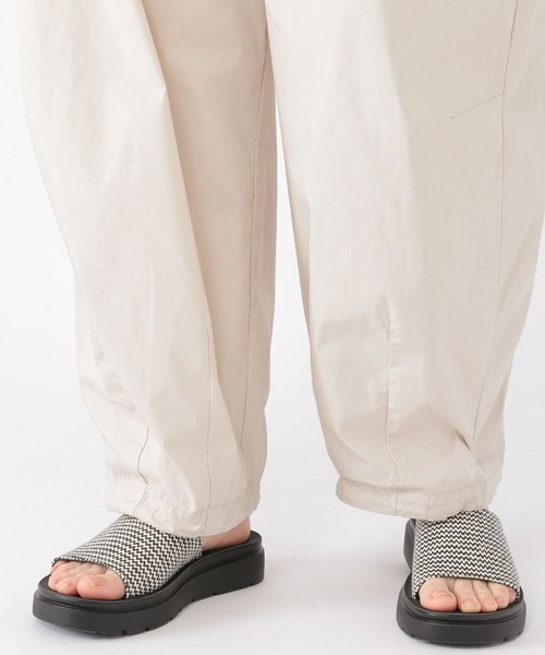 studio CLIP（スタディオクリップ）の「パラシュートパンツ[プチサイズあり]（その他パンツ・レディース・スモーク/カーキ/ライトグレー・FREE/PF）」の17枚目の写真