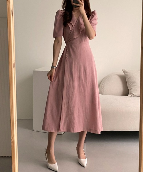 MAISON DE THERESE(メゾン ド テレーズ)の「フレンチレトロな二重ネックのバブルスリーブワンピース(ワンピース・レディース・ブラック/アイボリー/ピンク・S/M)」の19枚目の写真