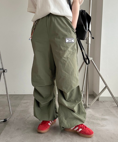 apres jour mignon(アプレジュールミニョン)の「【apres jour mignon SOIE】ユニセックスナイロンタックパンツ【ZOZOTOWN限定アイテム】(その他パンツ・レディース・カーキ/ブラック/オフホワイト・X-LARGE/MEDIUM/SMALL)」の10枚目の写真