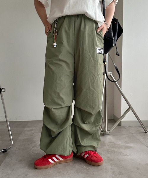 apres jour mignon(アプレジュールミニョン)の「【apres jour mignon SOIE】ユニセックスナイロンタックパンツ【ZOZOTOWN限定アイテム】(その他パンツ・レディース・カーキ/ブラック/オフホワイト・X-LARGE/MEDIUM/SMALL)」の9枚目の写真