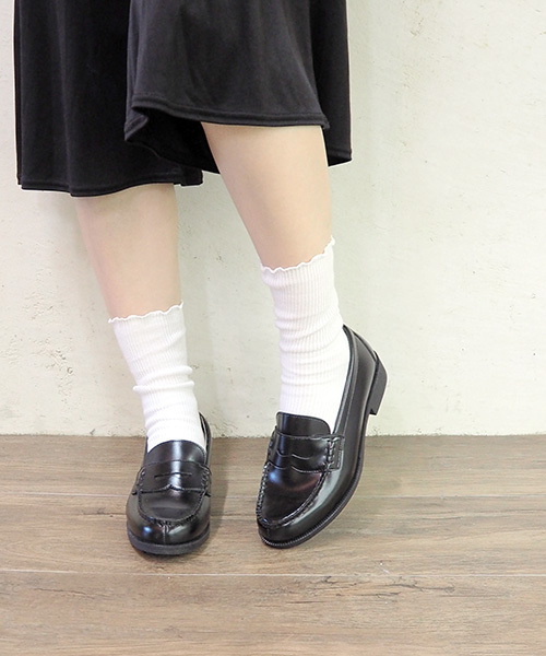 byあしながおじさん（バイアシナガオジサン）の「〈 byあしながおじさん 〉　ベーシックコインローファー（ローファー・レディース・ダークブラウン/ブラック/ワイン・24.0cm/24.5cm/23.0cm/22.5cm/23.5cm）」の13枚目の写真