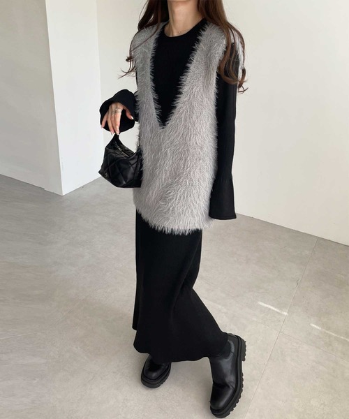 リブニットワンピース×シャギーベストセット