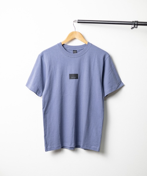 B.I.D.（ビーアイディー）の「《ミドルウェイト》プリント ショートスリーブ　コットンTシャツ（Tシャツ/カットソー・レディース・ホワイト/ブラック/ブルー系・MEDIUM/LARGE）」の3枚目の写真