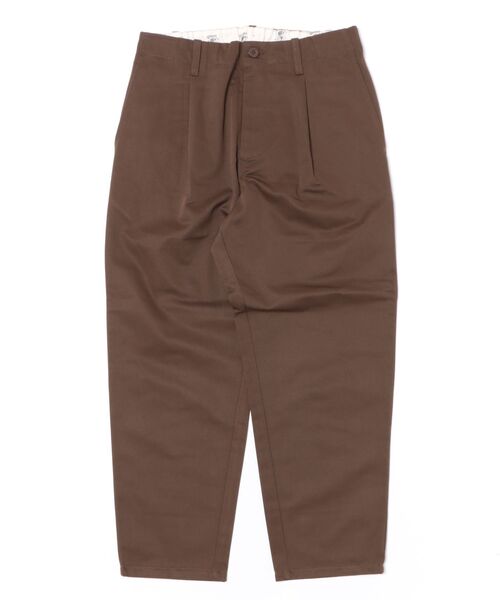 UNIVERSAL OVERALL(ユニバーサルオーバーオール)の「【72】【UNIVERSAL OVERALL】T/C TUCK TAPERED(チノパンツ・メンズ・ブラック/モカ/アイボリー/ベージュ/ブラウン・32inch/30inch/28inch/34inch/36inch)」の3枚目の写真