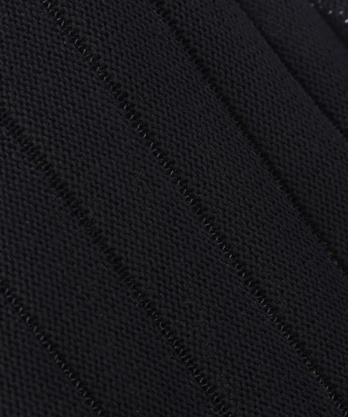 MIELI INVARIANT（ミエリインヴァリアント）の「Stripe Sheer H/N Tops（ニット/セーター・レディース・ブラック/レッド・FREE）」の11枚目の写真