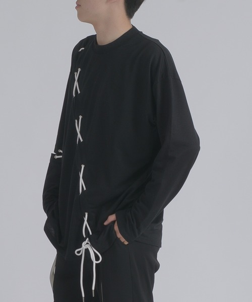REGIEVO(レジエボ)の「【REGIEVO】 レースアップロングスリーブTシャツ 地雷系・病み系(Tシャツ/カットソー・メンズ・オフホワイト/ブラック・LARGE/MEDIUM)」の5枚目の写真