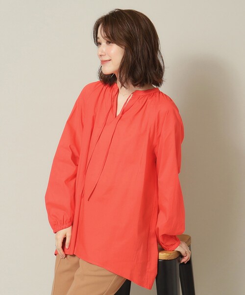 ITS'DEMO(イッツデモ)の「◆【薄手/腰回りカバー/袖口ゴム/手洗い可】スキッパーチュニック(シャツ/ブラウス・レディース・オフホワイト/オレンジ/ブルー/ネイビー・00)」の16枚目の写真