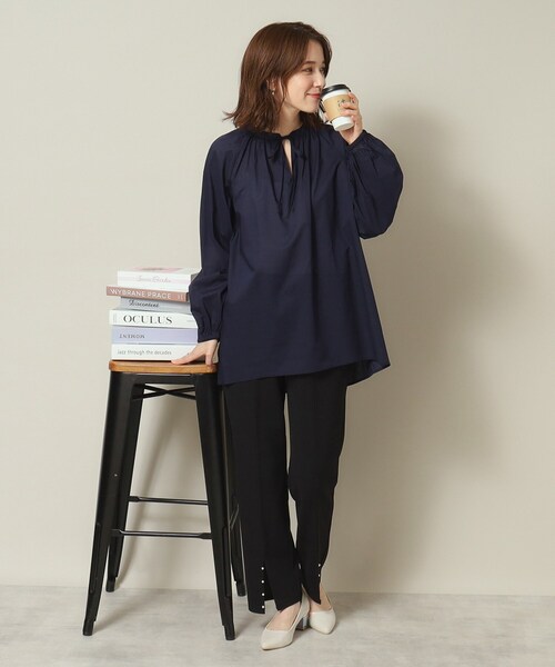 ITS'DEMO(イッツデモ)の「◆【薄手/腰回りカバー/袖口ゴム/手洗い可】スキッパーチュニック(シャツ/ブラウス・レディース・オフホワイト/オレンジ/ブルー/ネイビー・00)」の22枚目の写真