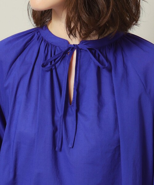 ITS'DEMO(イッツデモ)の「◆【薄手/腰回りカバー/袖口ゴム/手洗い可】スキッパーチュニック(シャツ/ブラウス・レディース・オフホワイト/オレンジ/ブルー/ネイビー・00)」の5枚目の写真