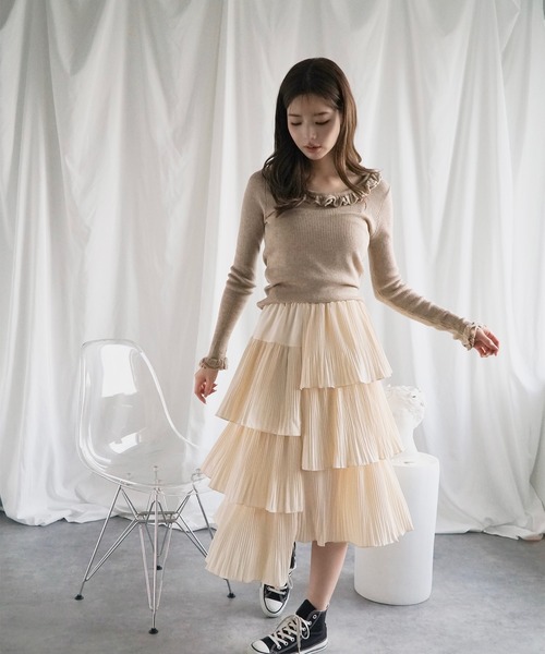 Jasmine Grandiflorum(ジャスミングランディフローラム)の「【Jasmine】フリルニットトップス(ニット/セーター・レディース・ホワイト/ダークグレー/ベージュ/ブラック/グレー・FREE)」の15枚目の写真