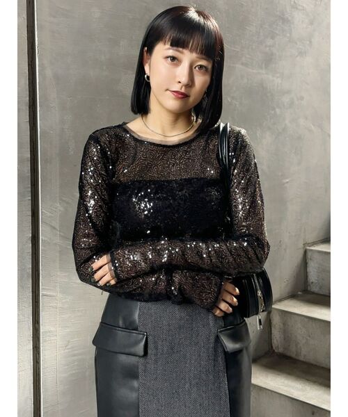 MURUA（ムルーア）の「スパンコールセミシアートップス（Tシャツ/カットソー・レディース・ブラック/ネイビー・FREE）」の5枚目の写真