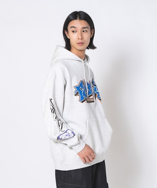 JEANS MATE(ジーンズメイト)の「【DESERT SPORTSWEAR/デザートスポーツウェア】ビックシルエット 袖プリント グラフィック プルオーバーパーカー(パーカー・メンズ・グレー/パープル/ブラック・X-LARGE/LARGE/MEDIUM)」の4枚目の写真