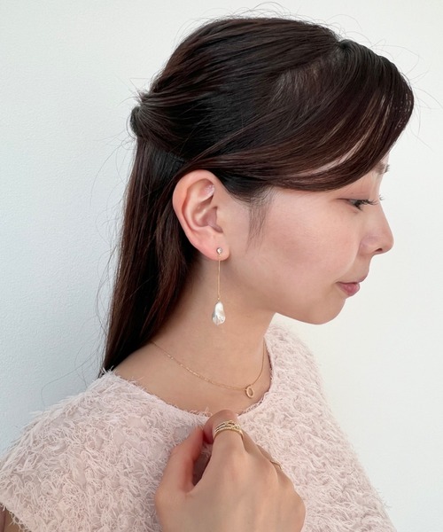 ciite'(シーテ)の「swing baroque pearl pierce (両耳用)(ピアス(両耳用)・レディース・ゴールド・FREE)」の6枚目の写真